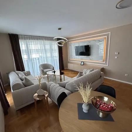Luxury Waves Apartment